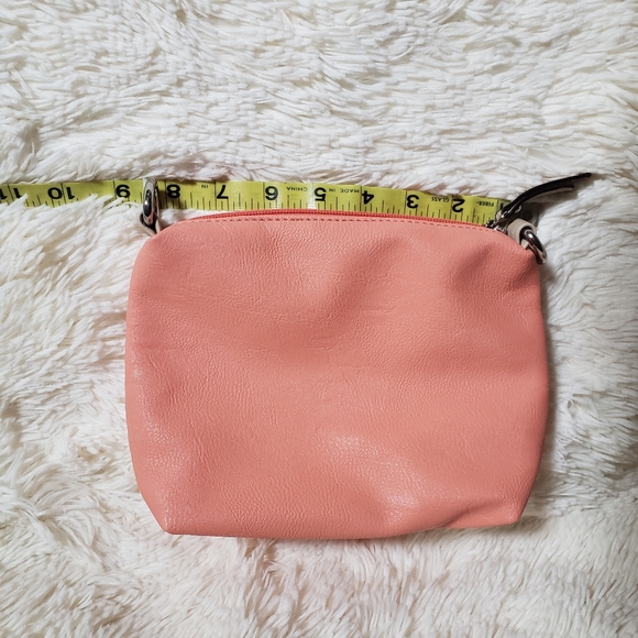 EC CBOCS VEGAN CONVERTIBLE Peach bag w makeup/accessory bag CROSSBODY OR SATCHEL - Picture 12 of 13